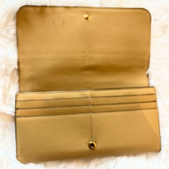 Chloe Authentic Wallet - Picture 7 of 16